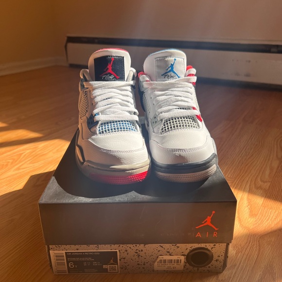 Air Jordan 4 what the - Picture 3 of 3